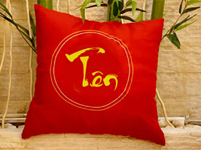 Viết thư pháp lên gối ôm online độc đáo